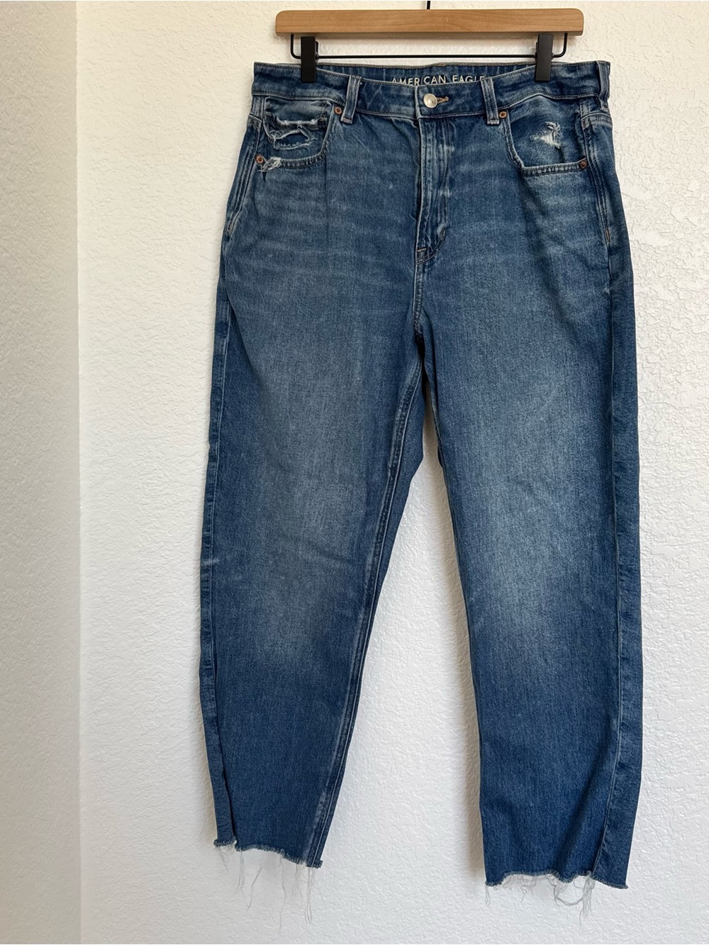 American Eagle AE Highest Waist Distressed Mom Jean Size 12